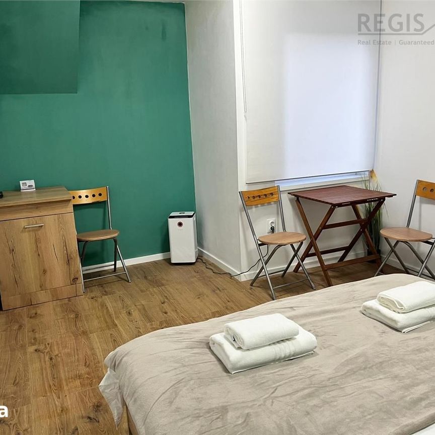 Apartament 2 camere la prima inchiriere,curte-zona Sinaia, centru - Fotografie 1