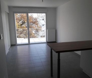 Location Appartement 2 pièces 40m² NANTES 44300 - Photo 5