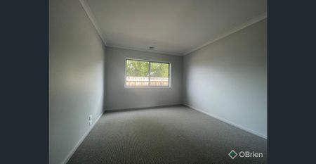 Modern Family Home in Heuton Place - Photo 3