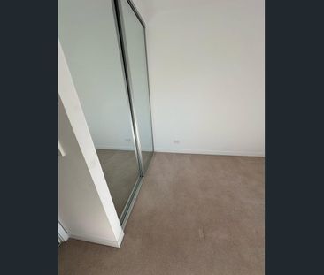 A Dynamic Hub in the Heart of Box Hill - Photo 4