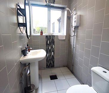 £850 PCM, One Bedroom Ground Floor Flat in Ninian Park Road, Rivers... - Photo 2