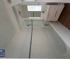 Location Appartement 1 pièce 26m² LE PERRAY EN YVELINES 78610 - Photo 2