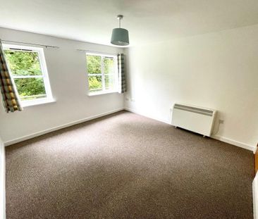 Heol Llinos, Thornhill, Cardiff - Photo 3