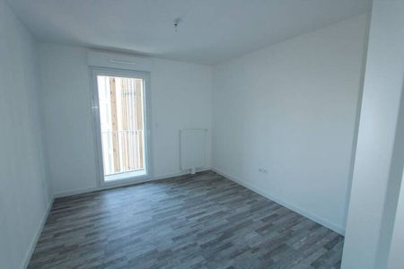 Appartement 3 pièces - - Photo 2