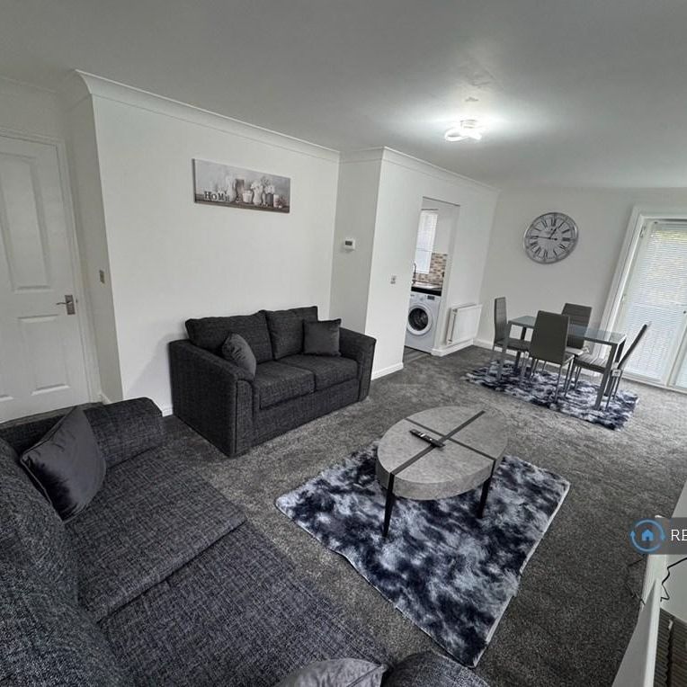 2 bedroom flat to rent - Photo 1