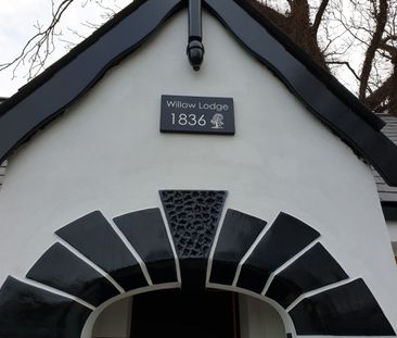 2 Bed Detached House, Willow Grove, E13 - Photo 2