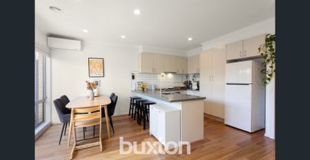 Stylish Beachside Living in the Heart of Carrum - Photo 5