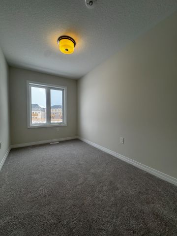 For Lease - 660 Colborne Street Unit# 57, Brantford, Ontario - Photo 3