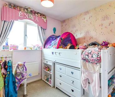 Freesia Drive, Bisley, Woking, Surrey, GU24 - Photo 4