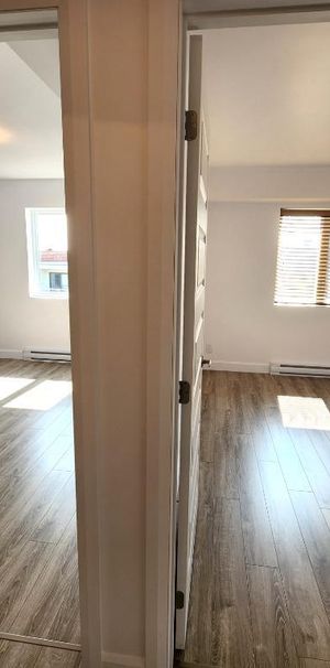 NOUVELLEMENT DISPONIBLE / Appartement ** 4 ½ ** - Photo 1