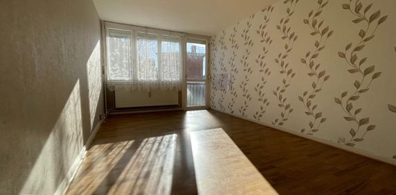 Location Appartement 3 pièces 65m² CAMBRAI 59400 - Photo 2