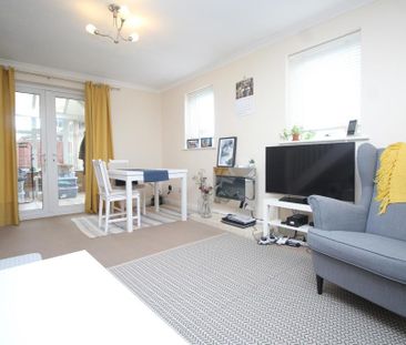 2 bedroom semi-detached house to rent - Photo 3