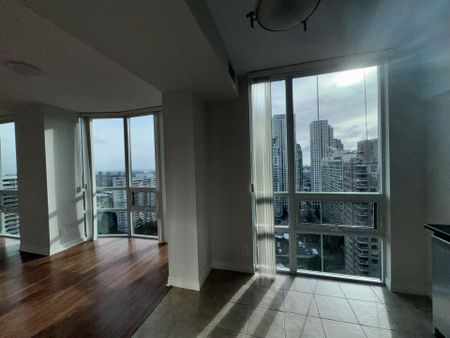 For Lease - 208 Enfield Place Unit# 2603, Mississauga, Ontario - Photo 3