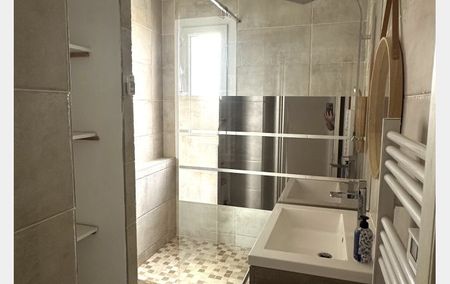 Location Appartement P3 rénové(e) Marseille 11ème - Photo 4