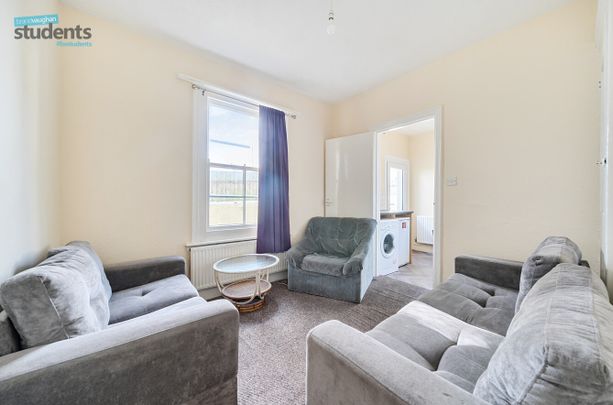 5 bedroom terraced house to rent - Photo 1