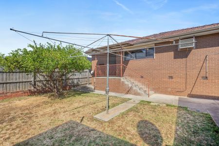 3 Bedroom Spacious Home! - Photo 3