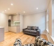 3 bedroom flat to rent - Photo 2