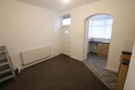 2 bedroom terraced house to rent - Photo 3