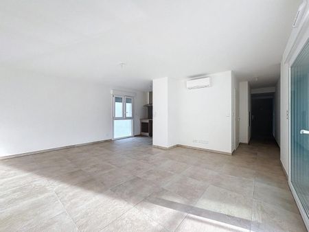 Location Appartement 3 pièces 67m² AJACCIO 20167 - Photo 4