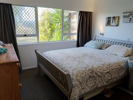 Cherrywood: Tidy Two Bedroom Unit - Photo 2