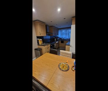 Room in a Shared House, West Arbour Street, E1 - Photo 6