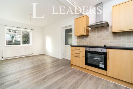 3 bedroom house to rent Simpson Road, The Dale, Moston, CH2 - Photo 4