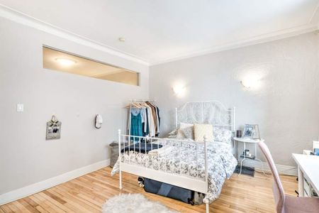 2 Bed 1 Bath - Photo 3