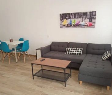 Piso en alquiler en El Raval - Photo 1