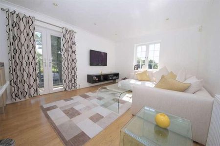 Brockley Court, Winchmore Hill, N21 - Photo 3