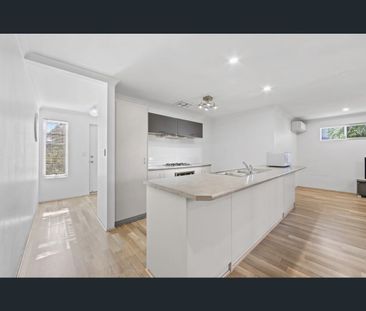 24 Kaalak Lane, Mandurah, WA 6210 - Photo 5
