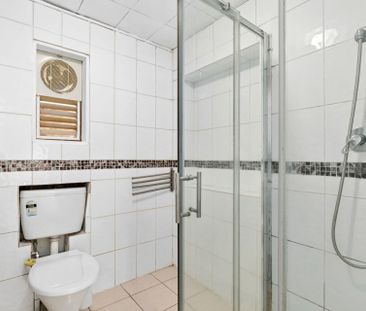 Allambie Heights, 32B Pozieres Parade - Photo 6