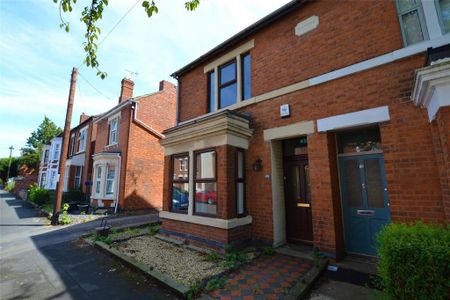 5 bedroom semi-detached house to rent - Photo 5