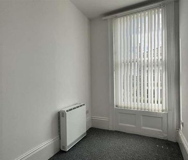 Cromwell Terrace, Scarborough, YO11 - Photo 5