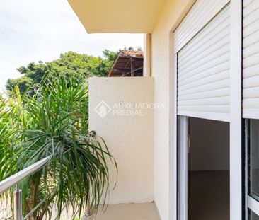 Casa com 3 quartos e 108m² para alugar em Campo Novo, Porto Alegre. - Foto 6