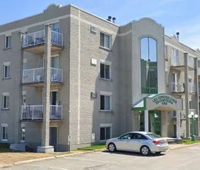 1 room apartment of 92m² in Repentigny - Photo 1