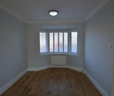 4 bedroom detached house to rent - Photo 3