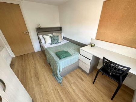 Mount Pleasant, L3 - Photo 2