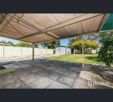 14 Birrell Place, Gosnells, WA 6110 - Photo 2
