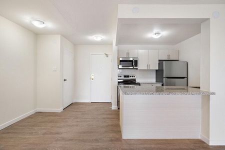 For Lease - 1270 Webster Street Unit# 101, London East, Ontario - Photo 2