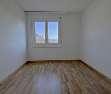 Rent a 2 ½ rooms apartment in Rothrist - Photo 1