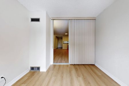 For Lease - 7 Bishop Avenue Unit# 302, Toronto, Ontario - Photo 4