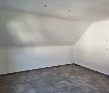 Neuwertige teilmöblierte Dachgeschosswohnung in Nentershausen mit B... - Photo 3