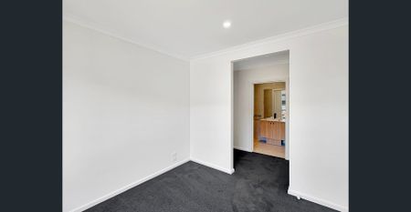 🏡 Brand New 4-Bedroom House in Thornhill Park - Photo 3