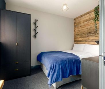 1 bedroom in a house share to rent - Photo 3