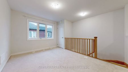 4 Waterleaf Road #Coach - Photo 2