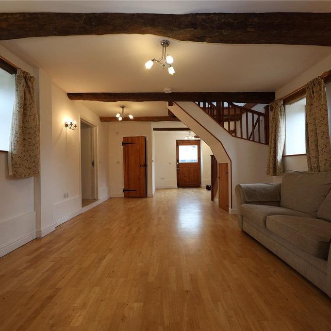 2 bedroom detached house to rent - Photo 1
