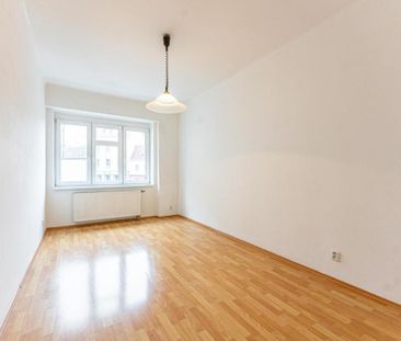 Pronájem bytu 3+1 80 m2 - Fotografie 1