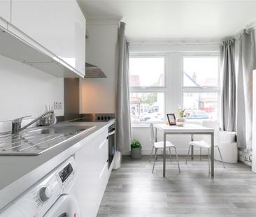 1 bedroom barn conversion to rent - Photo 1