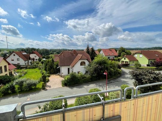Schöne helle 2-Raum-Wohnung mit Südbalkon und EBK in ruhiger Umgebung - Foto 1