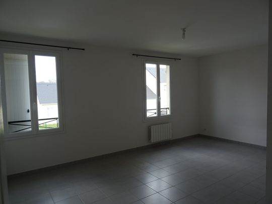 Location Maison 6 Pièces 142 m² - Photo 1